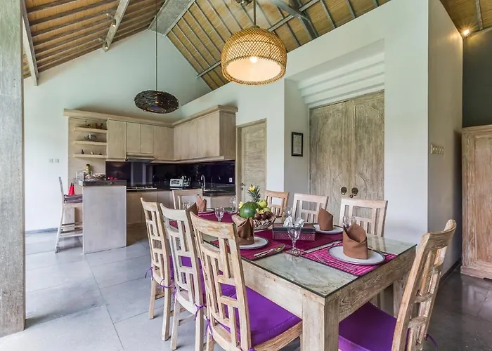 Nuri Merah 2 * Seminyak