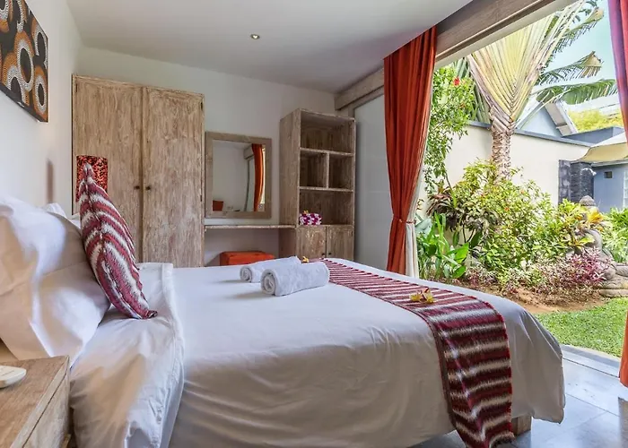 Villa Nuri Merah 2 Seminyak