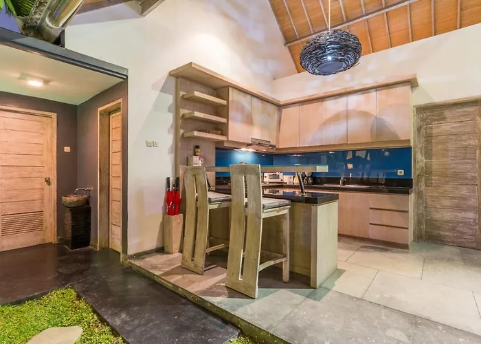 Nuri Merah 2 Villa